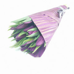 Купить букет фиолетовых тюльпанов в Москве с доставкой